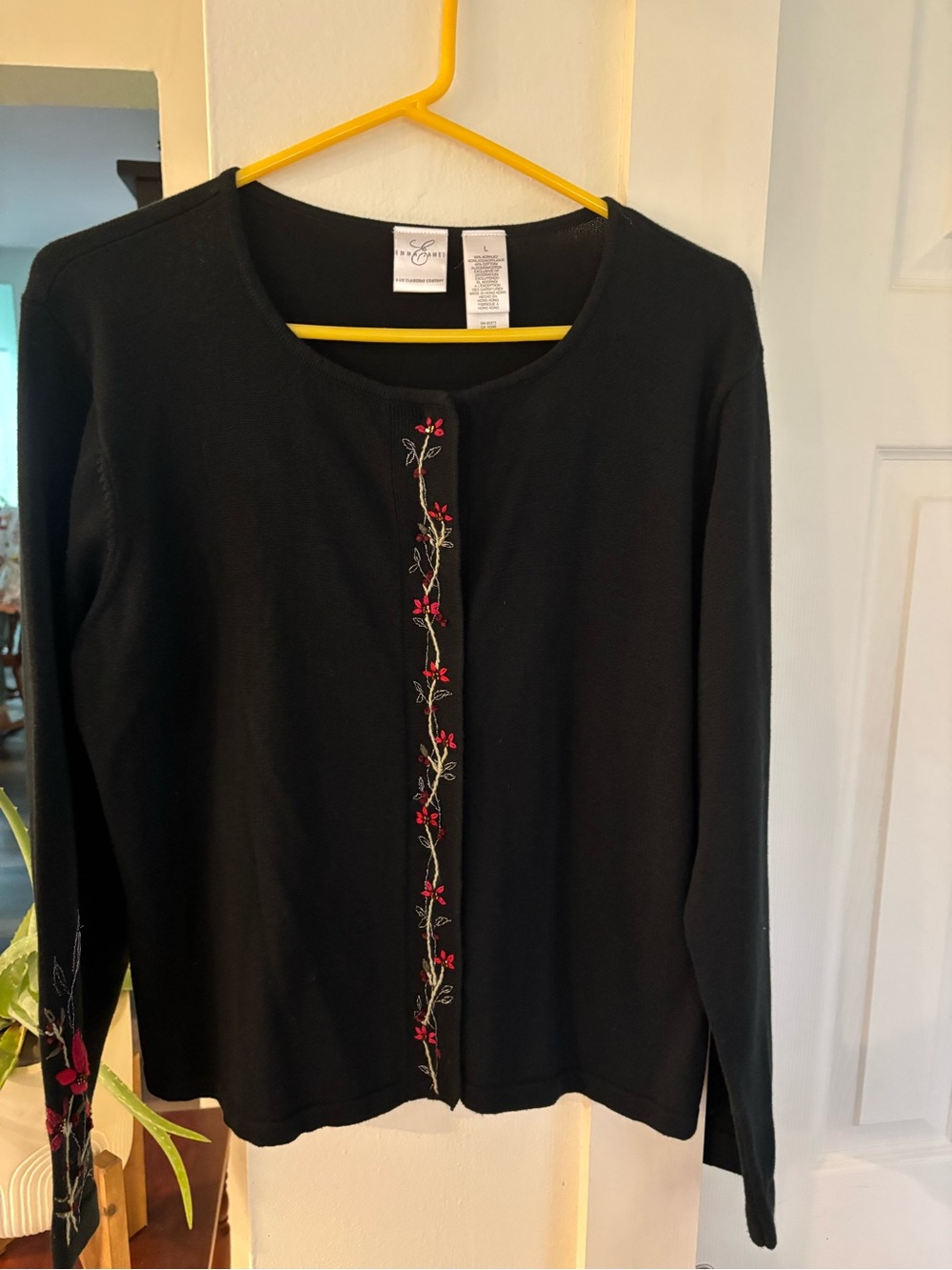 Emma James
Long-Sleeve Cardigan with Red Floral Embroidery